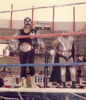 Prince Boy luciendo el Campeonato de Parejas del Estado de Sinaloa.