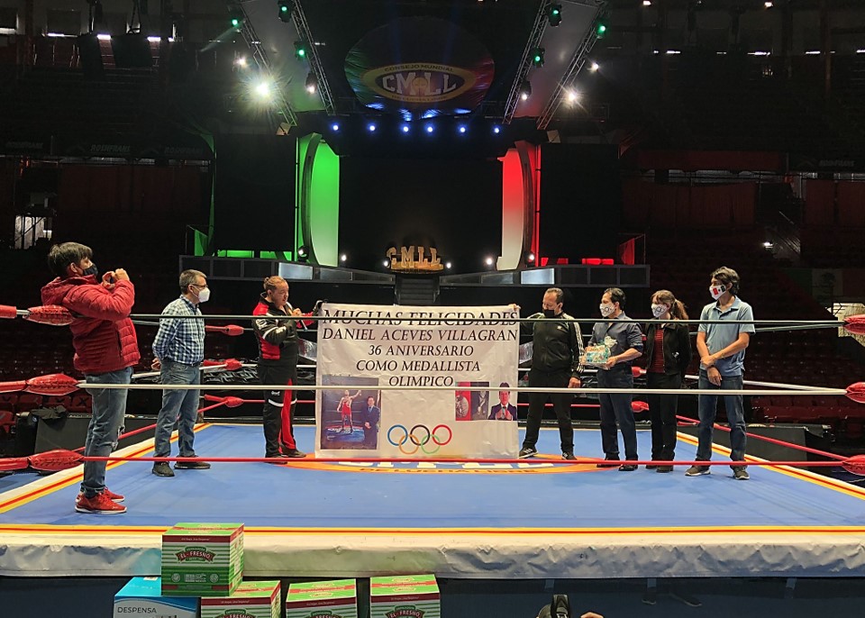 Luchadores del CMLL recibieron apoyo de Daniel Aceves Superluchas