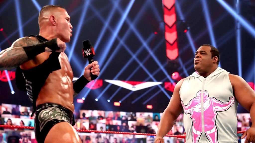 Randy Orton y Keith Lee en el episodio de Raw del 24 de agosto de 2020 - WWE