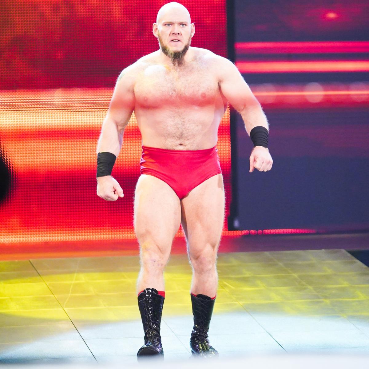 ¿Cuándo vuelve a luchar Lars Sullivan?