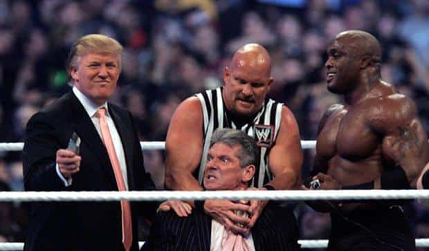 Donald Trump, Stone Cold y Bobby Lashley, dispuestos a no dejar ni un solo pelo en la cabeza de Vince McMahon, durante WrestleMania 23 (01/04/2007) - WWE Vince McMahon felicita a Bobby Lashley