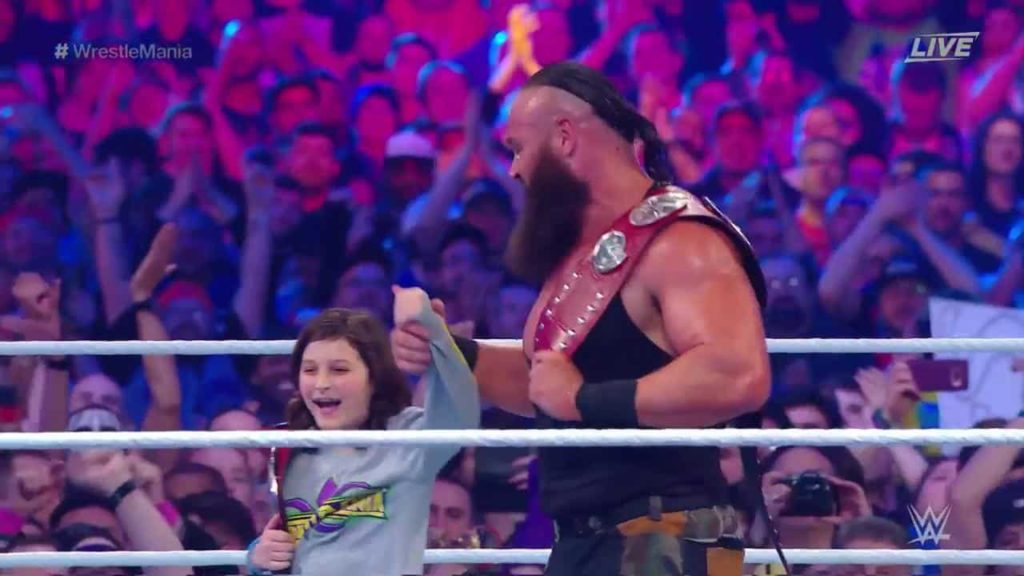 Nicholas (hijo del árbitro John Cone) y Braun Strowman, nuevos Campeones en Pareja Raw en WWE WrestleMania 34 (08/04/2018) / WWE©