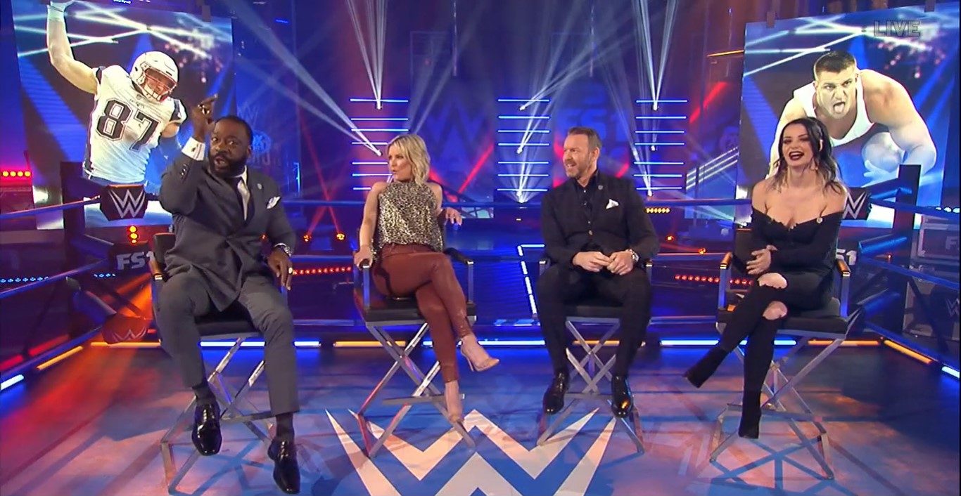 Booker T lanzó reto a Gronkowski en WWE Backstage