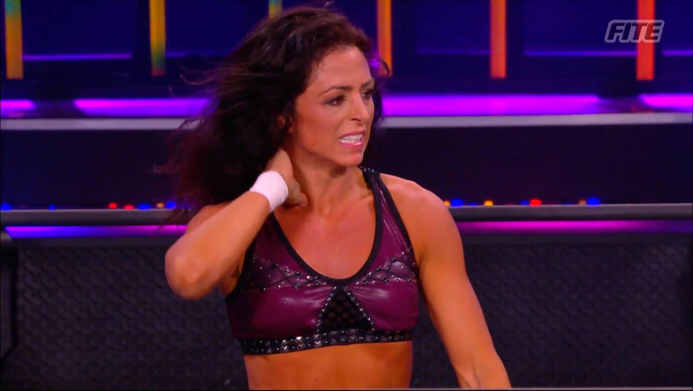 Serena Deeb - AEW Dynamite 28 de octubre 2020