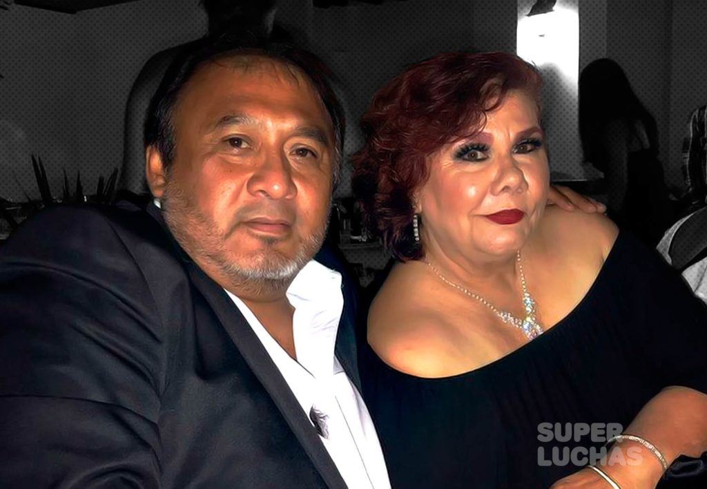 Damián 666 y esposa