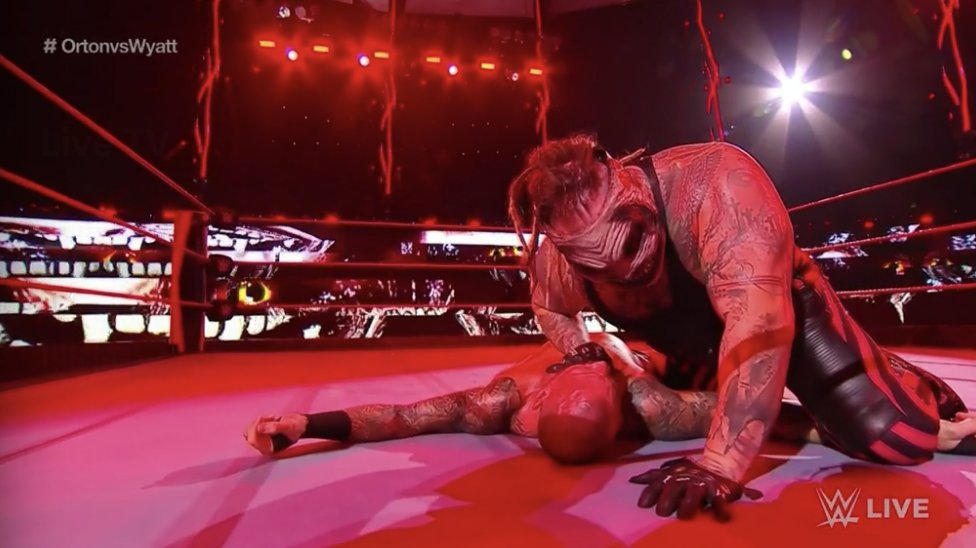 Randy Orton y The Fiend - Raw 7 de diciembre 2020