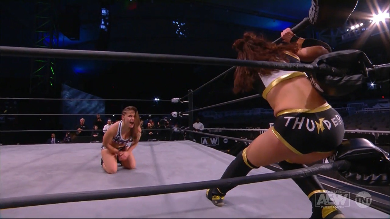 Thunder Rosa vs. Leyla Hirsch - AEW Dynamite 10 de febrero 2021