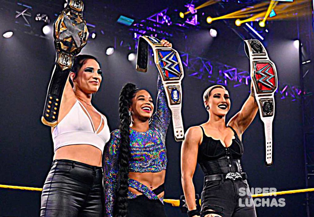 Raquel Gonzalez Bianca Belair y Rhea Ripley