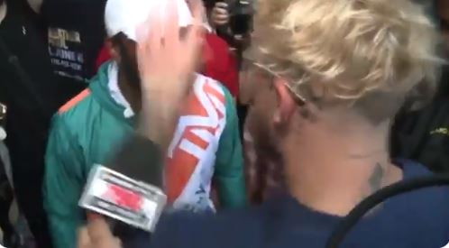 Floyd Mayweather y Jake Paul se pelearon por una gorra ...