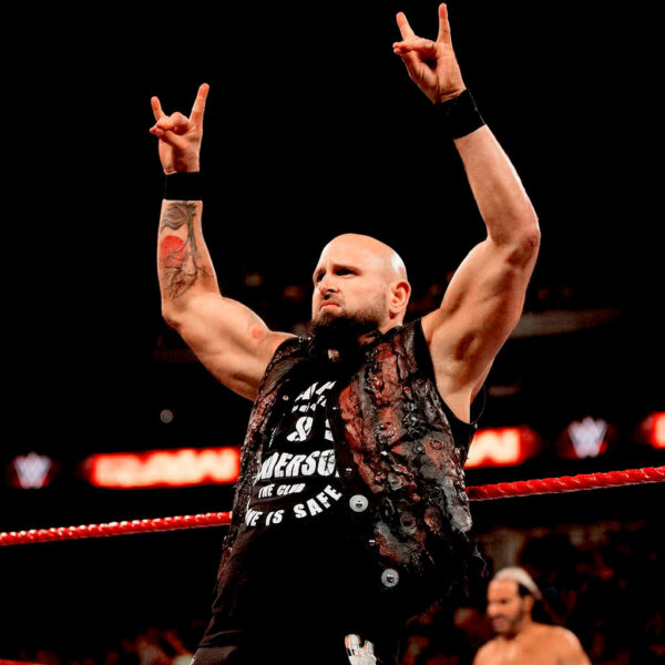 Karl Anderson en WWE RAW - WWE