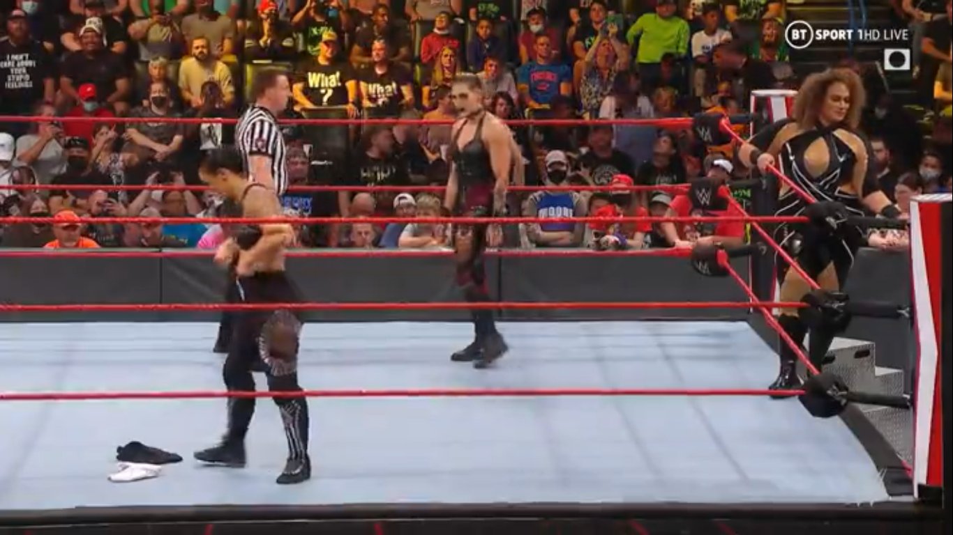 shayna baszler y rhea ripley raw 30 de agosto 2021