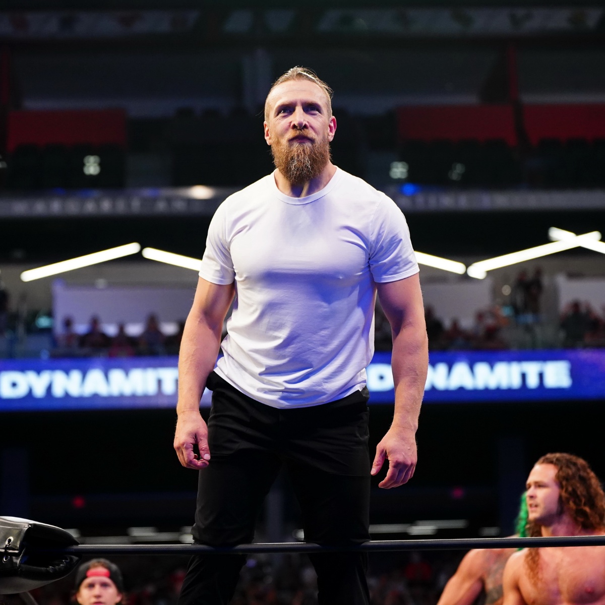 Bryan Danielson en el episodio de AEW Dynamite del 8 de septiembre de 2021 - TNT Sports