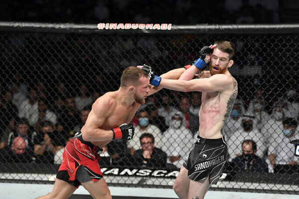 UFC 267: Petr Yan es el nuevo Campeón Interino de 135 libras