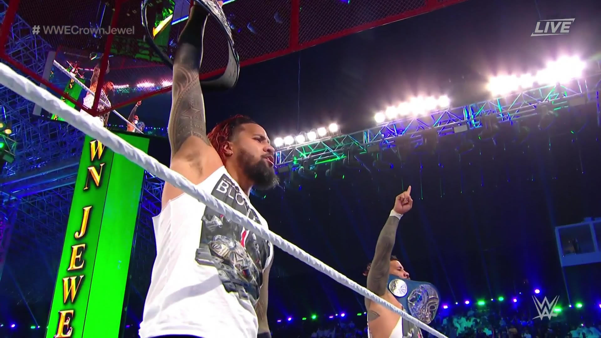 The Usos abren Crown Jewel derrotando a Shelton Benjamin y Cedric Alexander | Superluchas