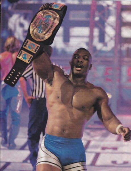 Shelton Benjamin vence a Chris Jericho para ganar el Campeonato Intercontinental en Taboo Tuesday 2004