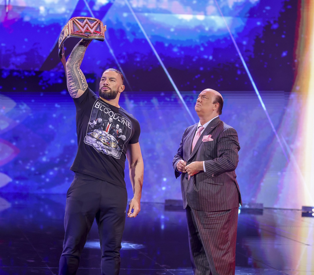 Roman Reigns y Paul Heyman en SmackDown / WWE