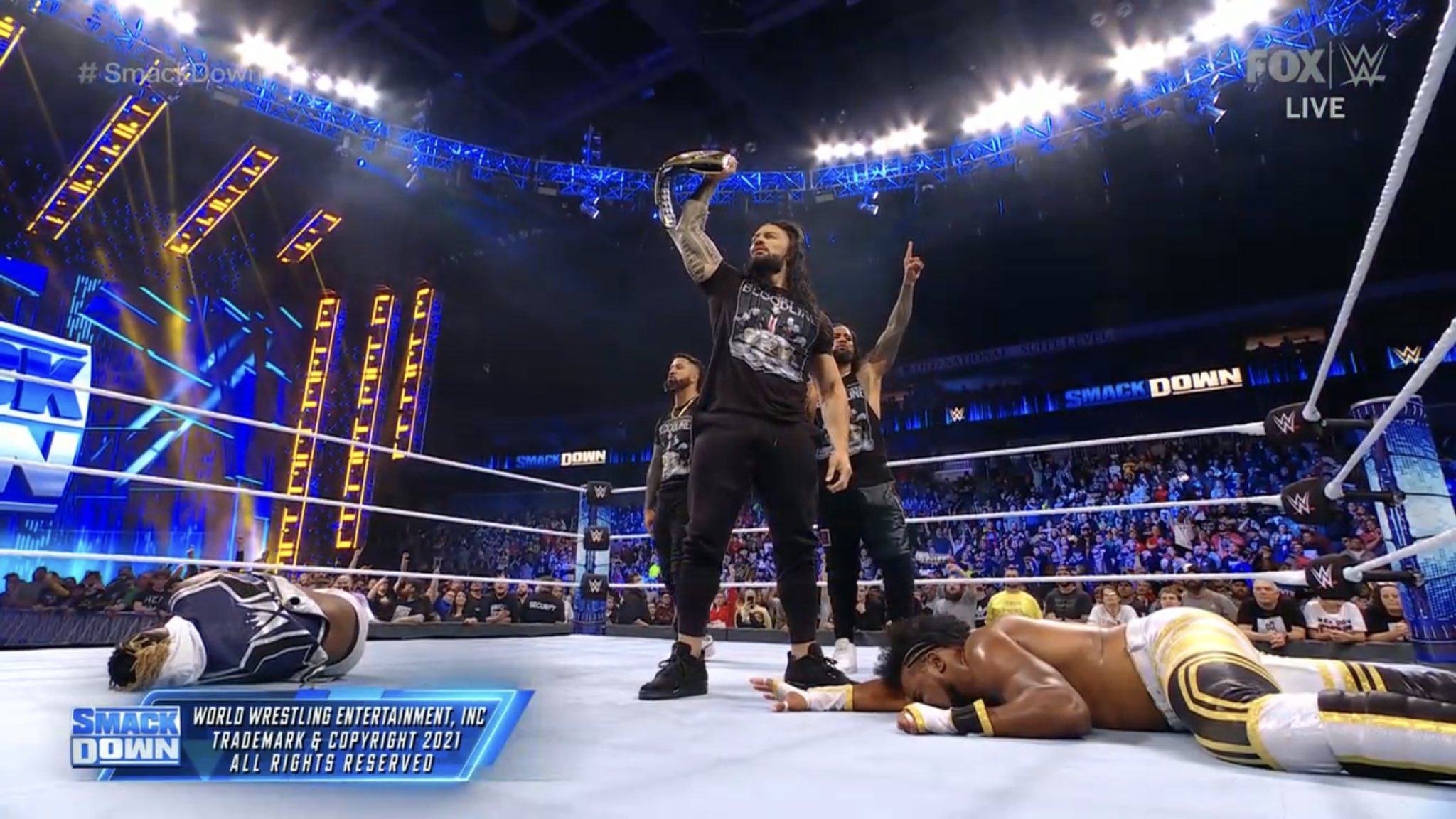 the bloodline y the new day smackdown 5 de noviembre 2021