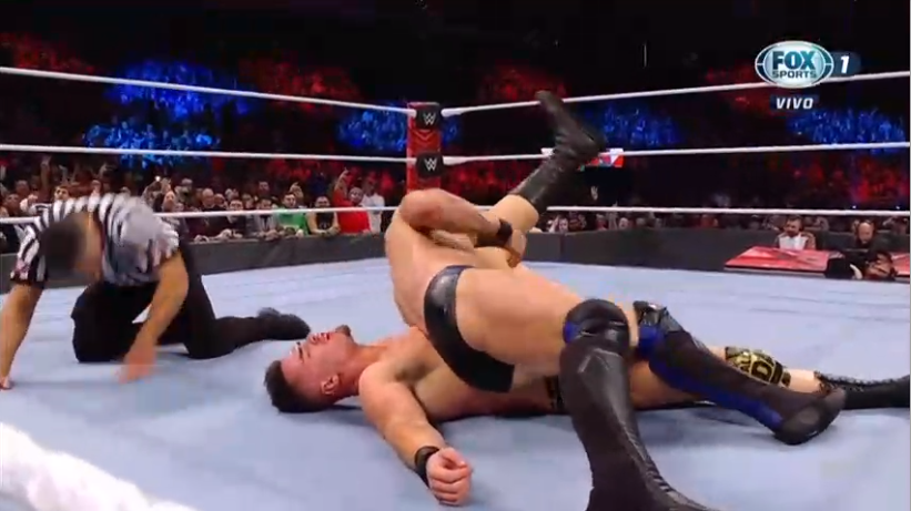 Finn Bálor vs. Austin Theory - WWE Raw 20 de diciembre 2022