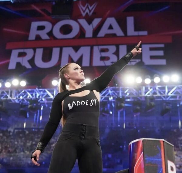 Ronda Rousey gana Royal Rumble 2022