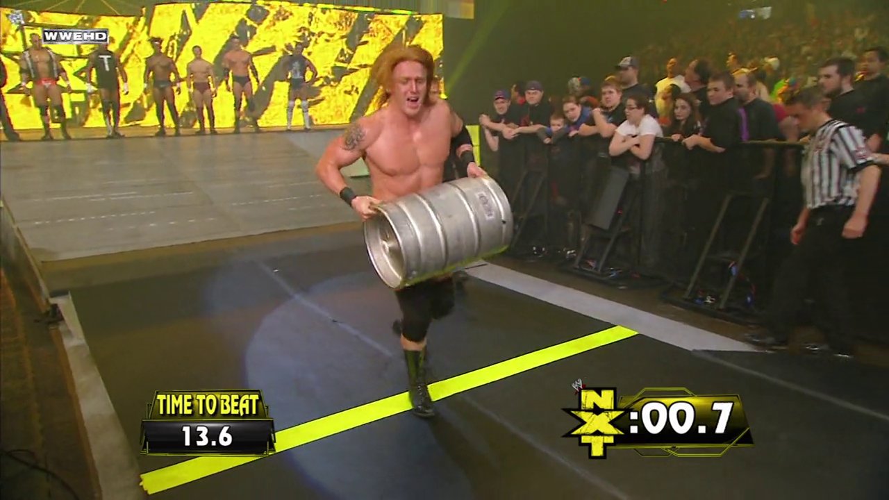 Heath Slater concursando en NXT