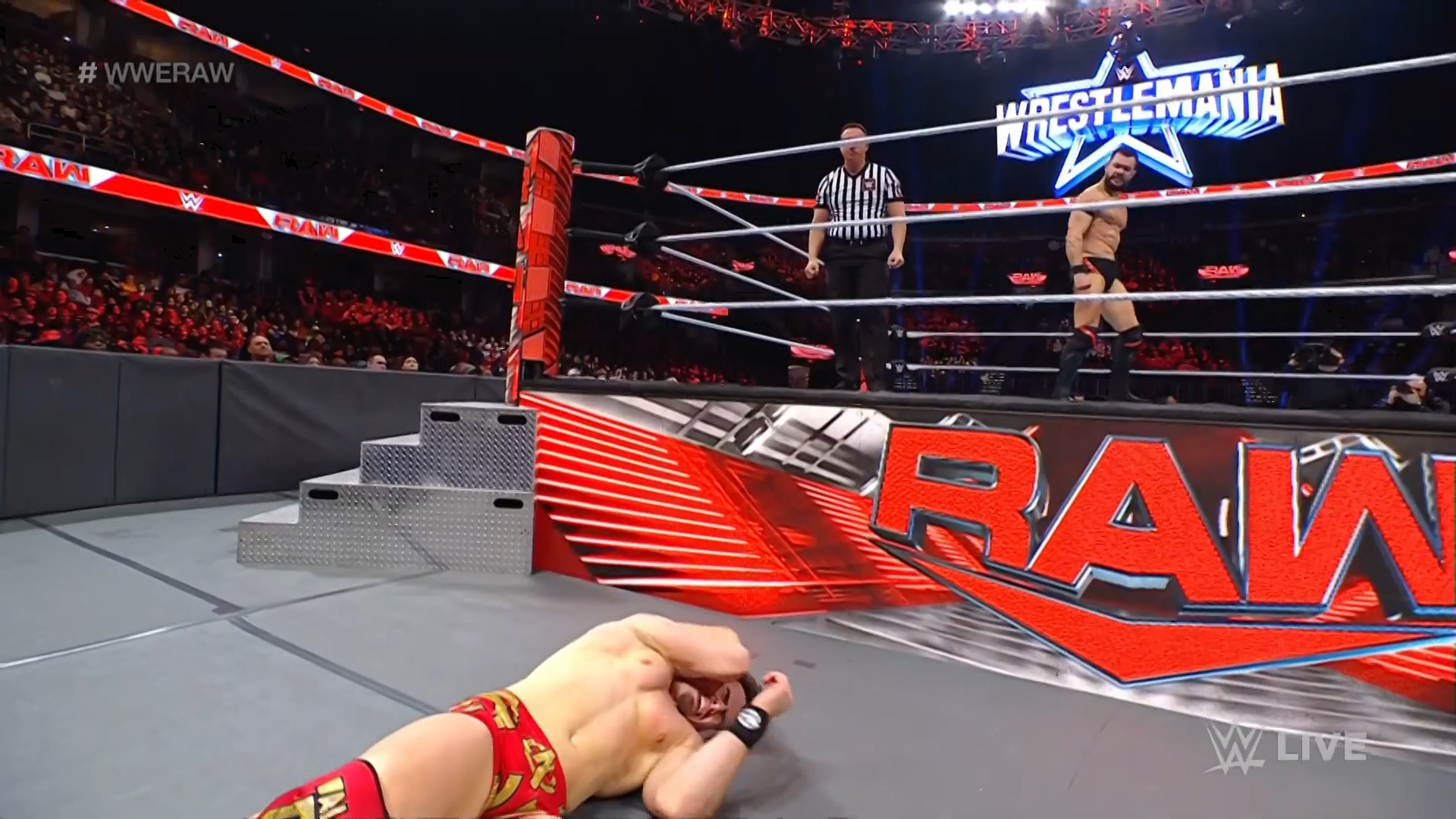 Finn Bálor vs. Austin Theory - WWE Raw 7 de marzo 2022