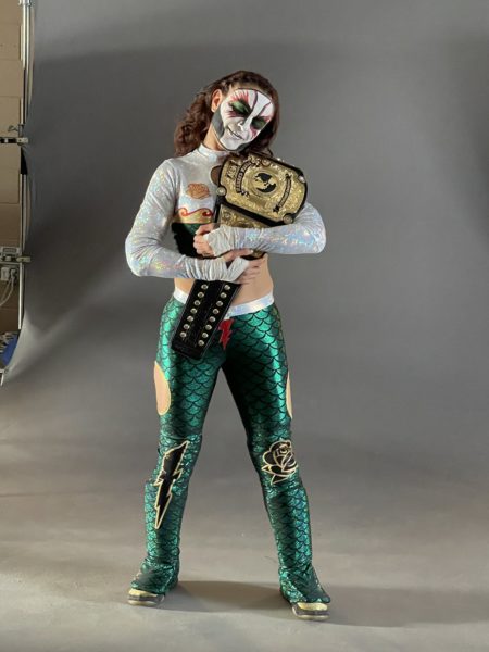 Thunder Rosa como Campeona Mundial AEW el 17 de marzo de 2022 - Twitter, @thunderrosa22