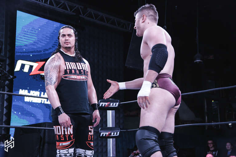 Lance Anoa'i en MLW