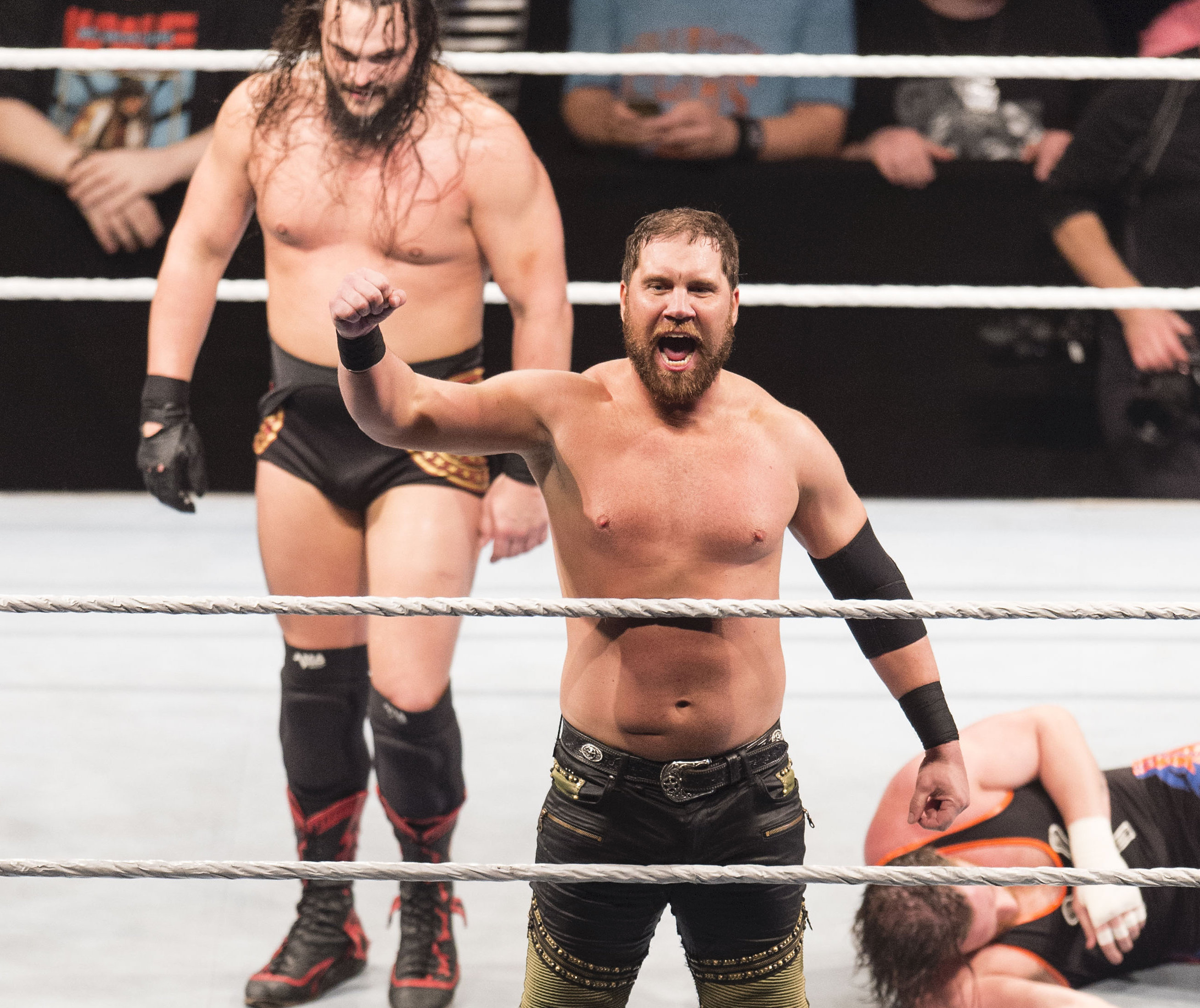 Curtis Axel junto a Bo Dallas en WWE