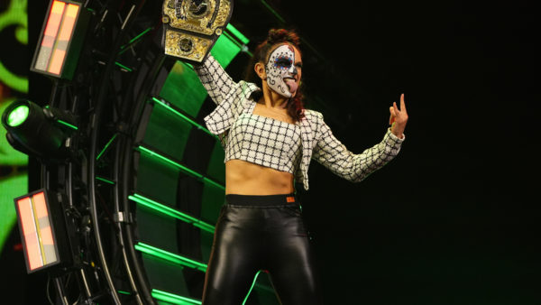 Thunder Rosa como Campeona Mundial Femenil AEW