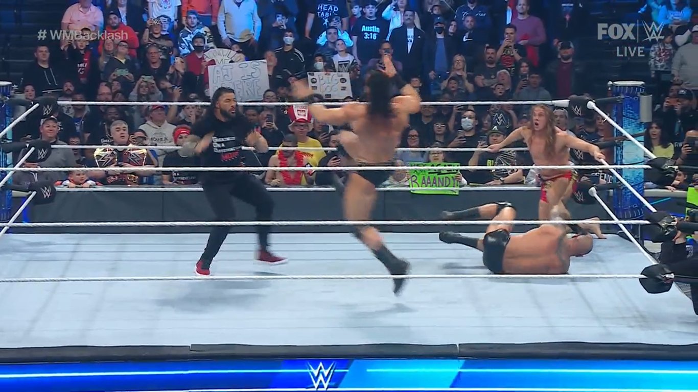 Drew McIntyre, RK-Bro y Roman Reigns - WWE SmackDown 6 de mayo 2022