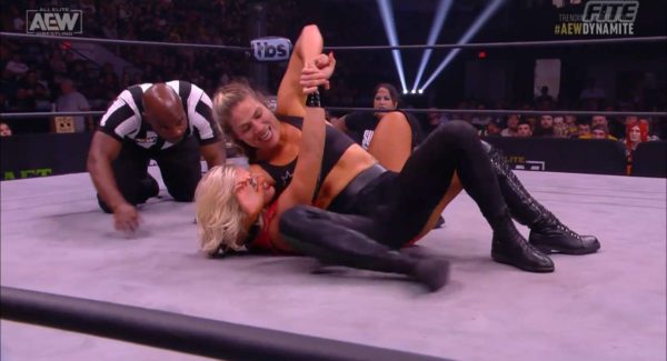 AEW Dynamite 22 de junio 2022 Marina Shafir vs Toni Storm - AEW Dynamite 22 de junio 2022