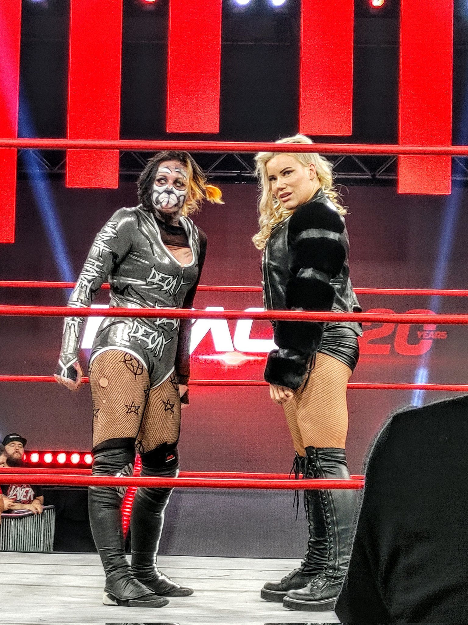 Rosemary y Taya Valkyrie en episodio de Impact del 09-06-22, @maria_tattoo13