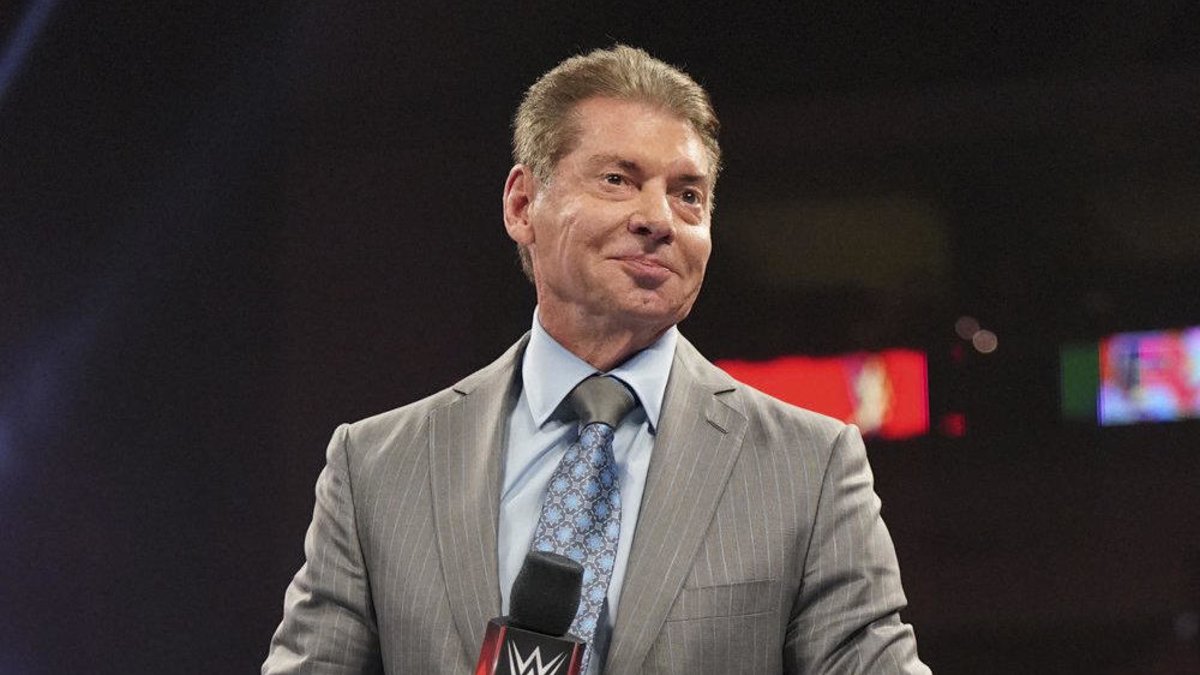 Vince McMahon, WWE RAW 20-06-22 Vince McMahon en Raw (20-06-22)