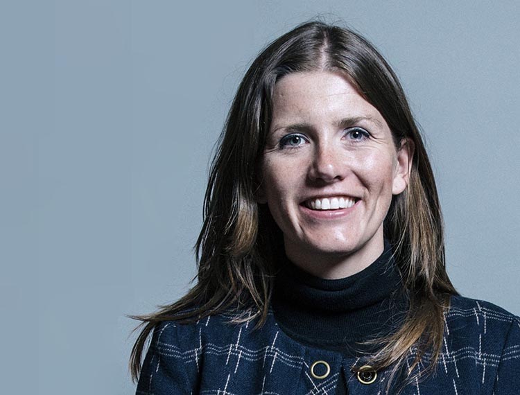 Michelle Donelan abandona el gobierno de Boris Johnson nada más llegar