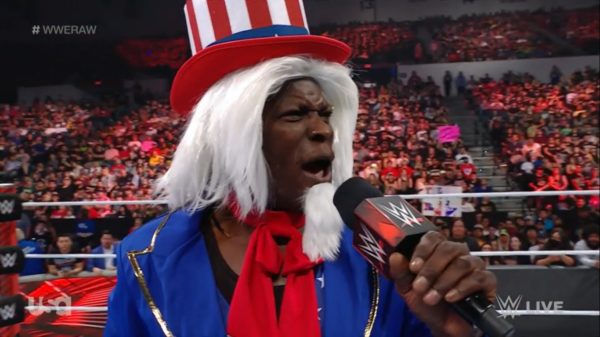 R-Truth en WWE RAW