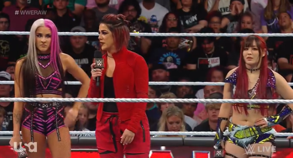 bayley dakota kai iyo sky raw 8 de agosto 2022 Bayley, Dakota Kai e Iyo Sky - WWE RAW