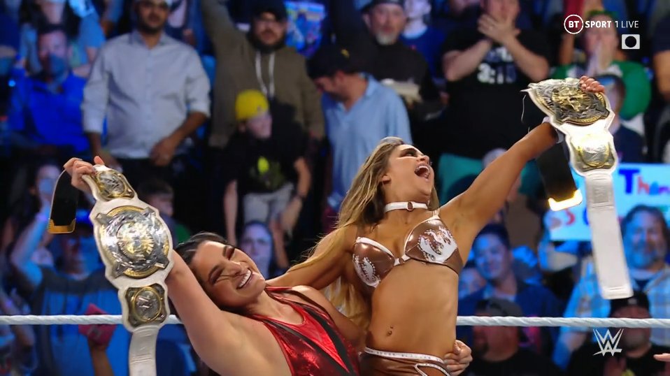 raquel rodriguez y aliyah smackdown 9 de septiembre 2022