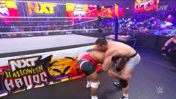 Damon Kemp vs Julius Creed en NXT Halloween Havoc 2022