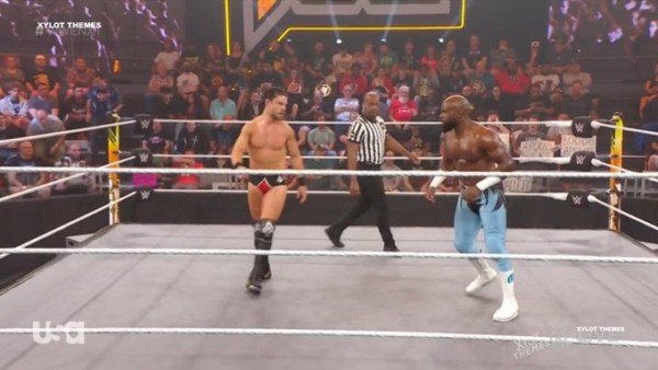 JD McDonagh vs Apollo Crews en WWE NXT 15 de noviembre 2022