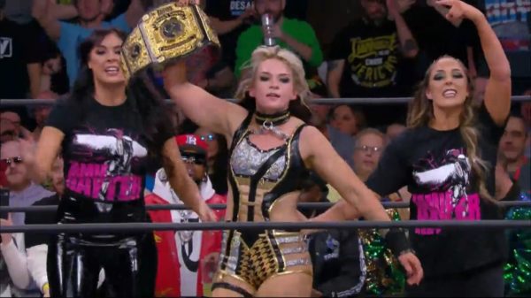 Jamie Hayter nueva Campeona Mundial Interina AEW en Full Gear 2022 Britt Baker Rebel AEW 2