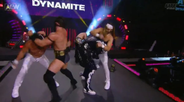 The Elite vs Death Triangle - AEW Dynamite 30 de noviembre 2022