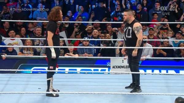WWE SmackDown 18 de noviembre de 2022 23 Sami Zayn Kevin Owens WWE SmackDown 18 de noviembre de 2022 23 - Sami Zayn y Kevin Owens