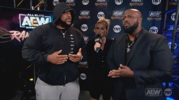 Keith Lee y Shane Taylor con Renee Paquette AEW Rampage 02 12 2022 Keith Lee y Shane Taylor con Renee Paquette AEW Rampage 02 12 2022