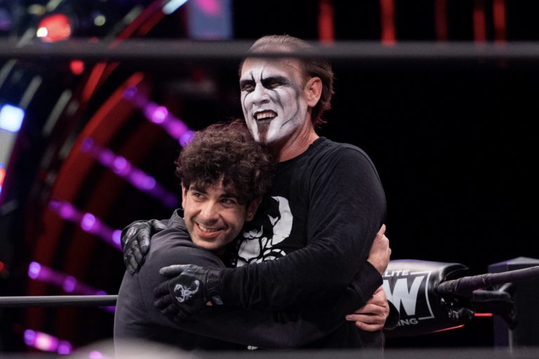 Tony Khan y Sting en AEW Twitter @TonyKhan