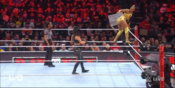 Bianca Belair y Sonya Deville en WWE RAW 23 de enero 2023