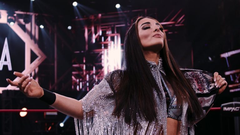 Deonna Purrazzo como Campeona Mundial Knockouts en IMPACT