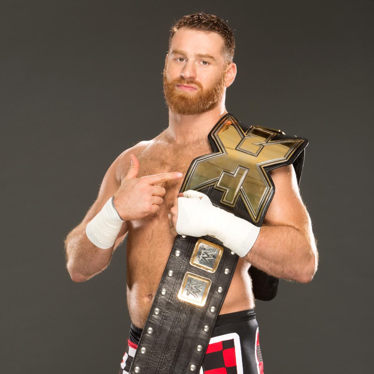 sami-zayn-satisfecho-pero-a-n-hambriento-de-xito-superluchas