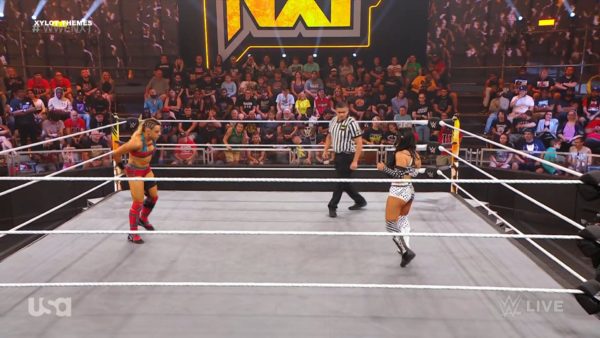 Zoey Stark vs Roxanne Perez en WWE NXT 18 de abril 2023 Zoey Stark vs Roxanne Perez en WWE NXT 18 de abril 2023