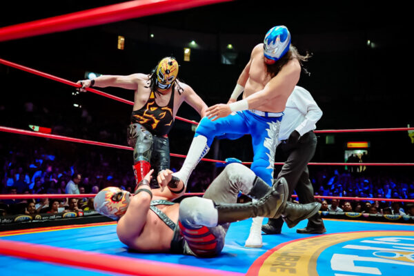 Euforia y Mephisto vs Hechicero