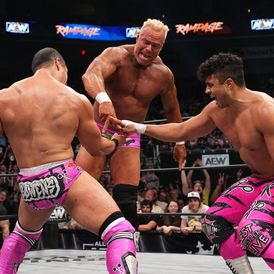 The Acclaimed y Billy Gunn tijereteando en AEW Rampage The Acclaimed y Billy Gunn tijereteando en AEW Rampage